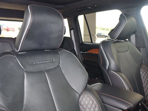 Used 2024 Jeep Grand Cherokee Summit AWD/4WD image 44