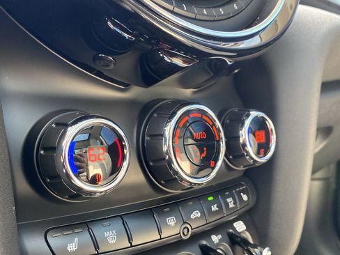 Used 2020 MINI Cooper S image 43