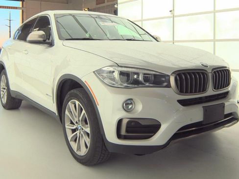 Used 2017 BMW X6 xDrive35i image 2