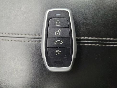 Used 2022 Nissan Sentra SV image 32