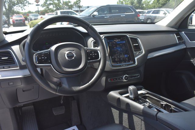 Used 2023 Volvo XC90 B5 Core AWD/4WD image 21