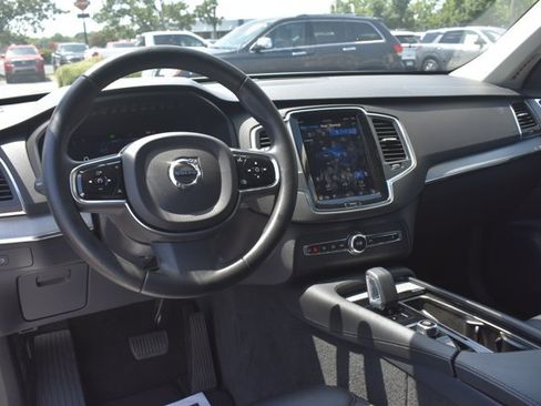 Used 2023 Volvo XC90 B5 Core AWD/4WD image 21