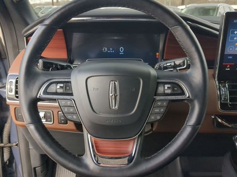 Used 2022 Lincoln Navigator Reserve image 13