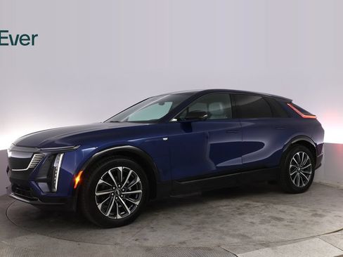 Used 2024 Cadillac Lyriq Sport w/ LPO, Floor Liner Package RWD image 18