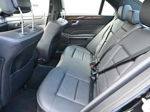 Used 2016 Mercedes-Benz E 350 4MATIC Sedan image 17