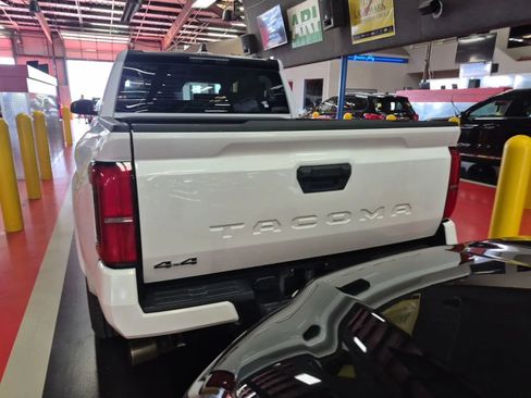 Used 2025 Toyota Tacoma SR5 AWD/4WD image 3