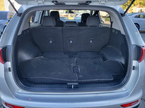 Certified 2019 Kia Sportage LX image 17