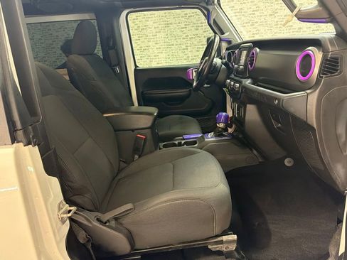 Used 2021 Jeep Wrangler Sport AWD/4WD image 11