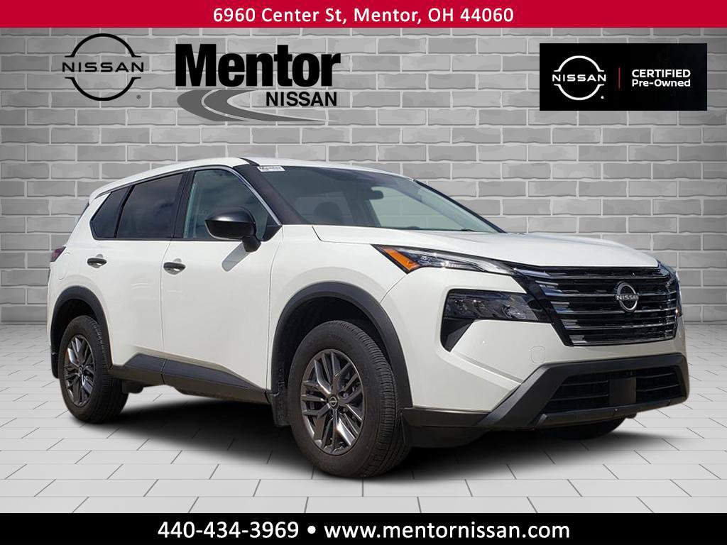 Certified 2025 Nissan Rogue S AWD/4WD image 1