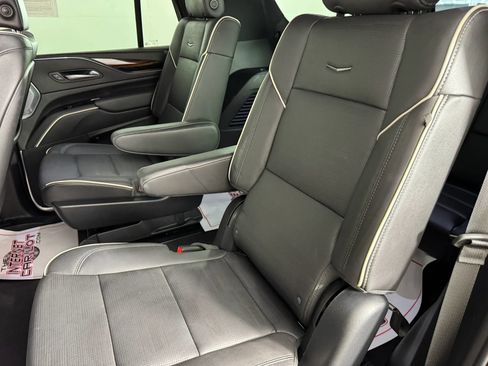 Used 2023 Cadillac Escalade Premium Luxury w/ Performance Package AWD/4WD image 37