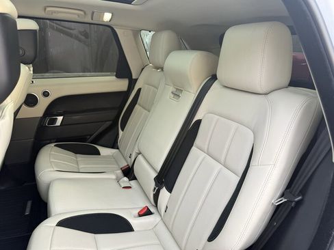 Used 2020 Land Rover Range Rover Sport HSE Dynamic image 25