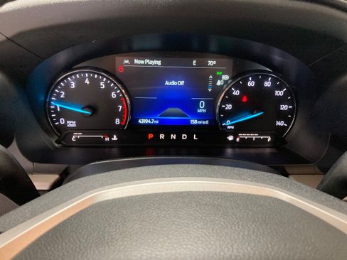 Used 2022 Ford Explorer XLT w/ Equipment Group 202A AWD/4WD image 23