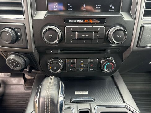 Used 2018 Ford F150 XLT w/ Equipment Group 302A Luxury image 20