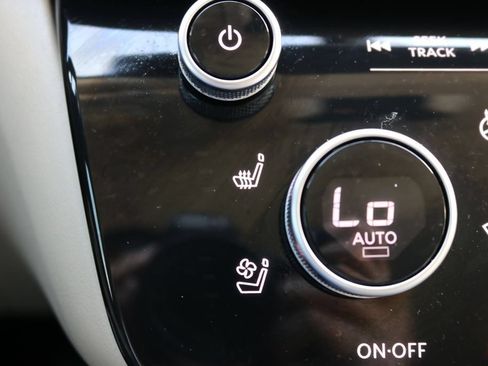 Used 2024 INFINITI QX60 Luxe w/ Performance Audio Package FWD image 27