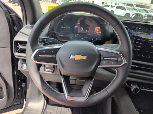 New 2026 Chevrolet Silverado EV LT w/ Plus Package AWD/4WD image 23