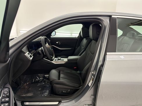 Used 2025 BMW 330i Sedan RWD image 5