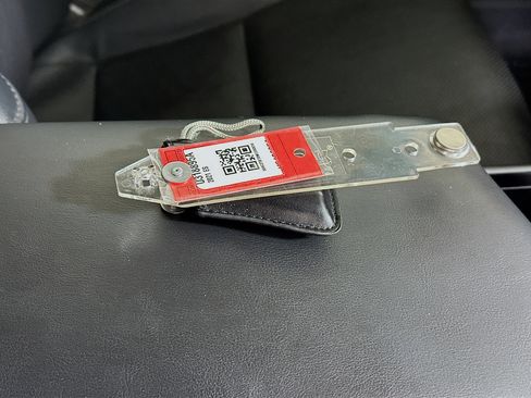 Used 2021 Lexus ES 350 w/ Accessory Package FWD image 33