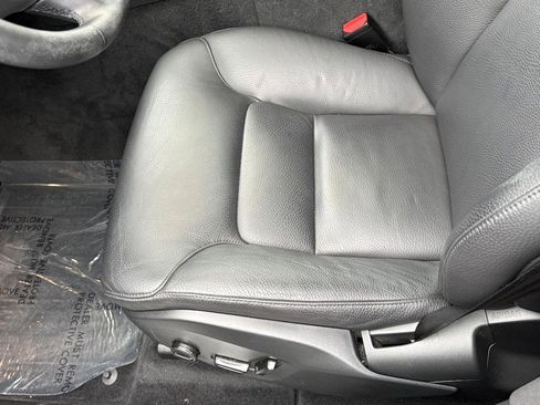 Certified 2023 Volvo XC60 B5 Plus w/ Climate Package image 17