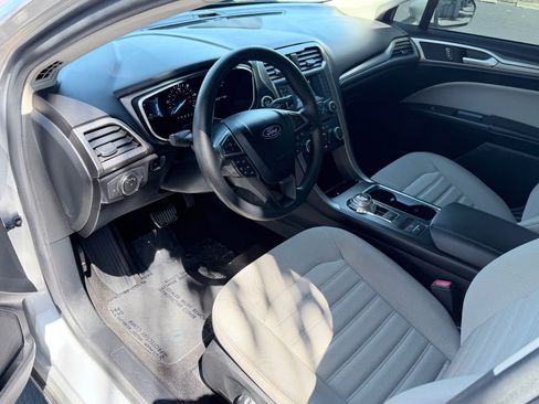 Used 2018 Ford Fusion S FWD image 11