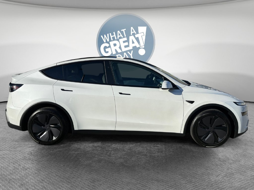 Used 2026 Tesla Model Y Long Range AWD/4WD image 2