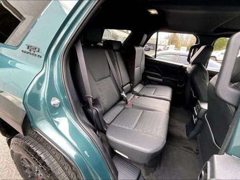 Used 2025 Toyota 4Runner TRD Off-Road Premium image 29