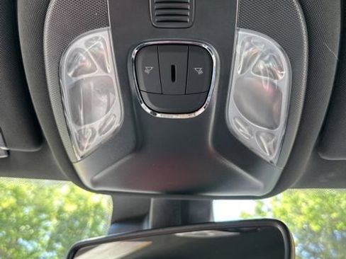 Used 2025 Jeep Compass Trailhawk AWD/4WD image 41