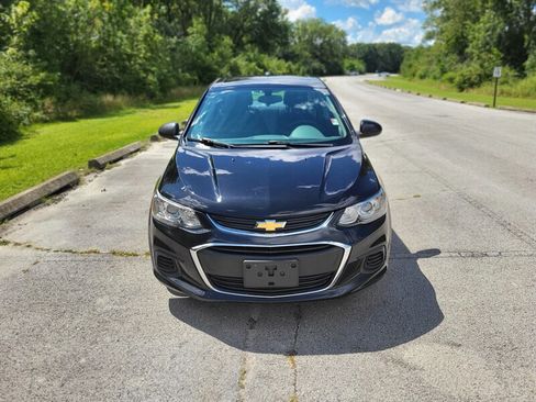 Used 2017 Chevrolet Sonic LT image 3