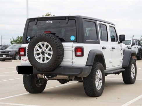 Used 2023 Jeep Wrangler Sport S image 7