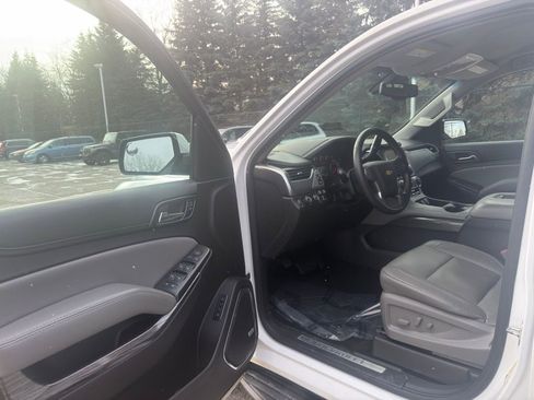 Used 2016 Chevrolet Suburban LT w/ Max Trailering Package image 10