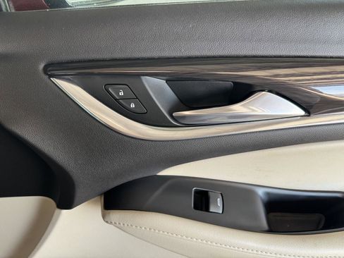 Used 2021 Buick Enclave Essence w/ Sound and Sites Package image 42