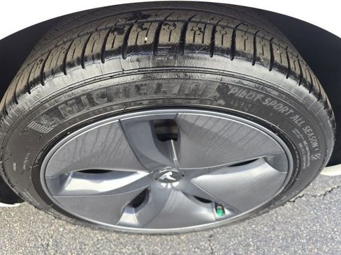 Used 2020 Tesla Model 3 Long Range image 25