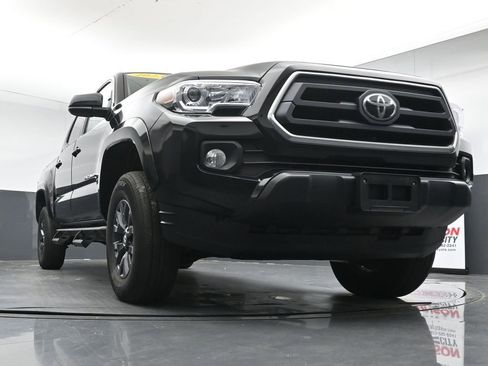 Used 2023 Toyota Tacoma SR5 AWD/4WD image 33
