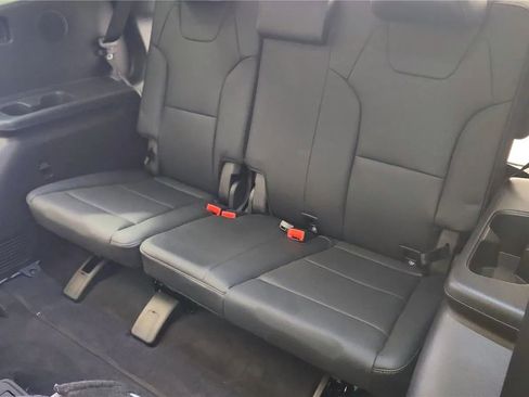 Used 2022 Kia Telluride SX w/ SX Prestige Package image 34