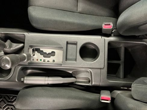 Used 2007 Toyota FJ Cruiser 4WD image 22