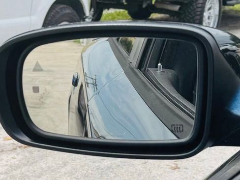 Used 2016 Dodge Charger SRT w/ Harman/Kardon Audio Group RWD image 17