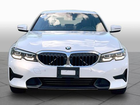 Used 2019 BMW 330i xDrive Sedan w/ Premium Package AWD/4WD image 3