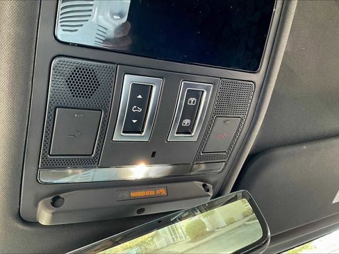 Used 2025 Land Rover Defender 130 S image 34