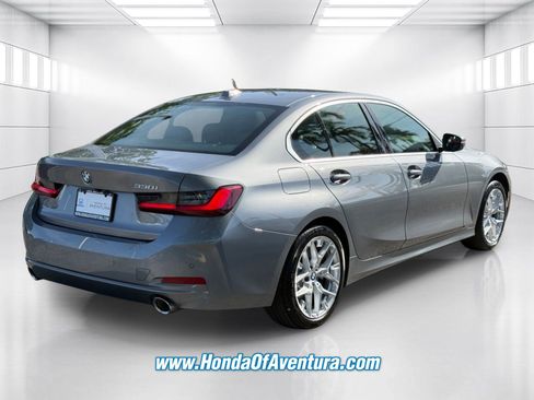 Used 2026 BMW 330i Sedan RWD image 5
