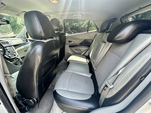 Used 2014 Buick Encore FWD image 12