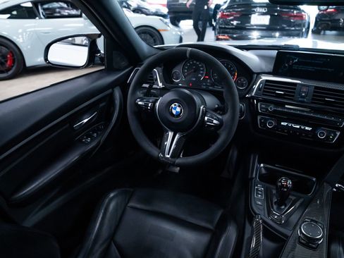 Used 2016 BMW M3 RWD image 11