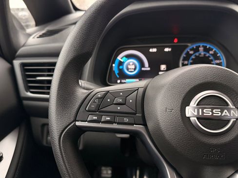 Used 2023 Nissan Leaf S image 31