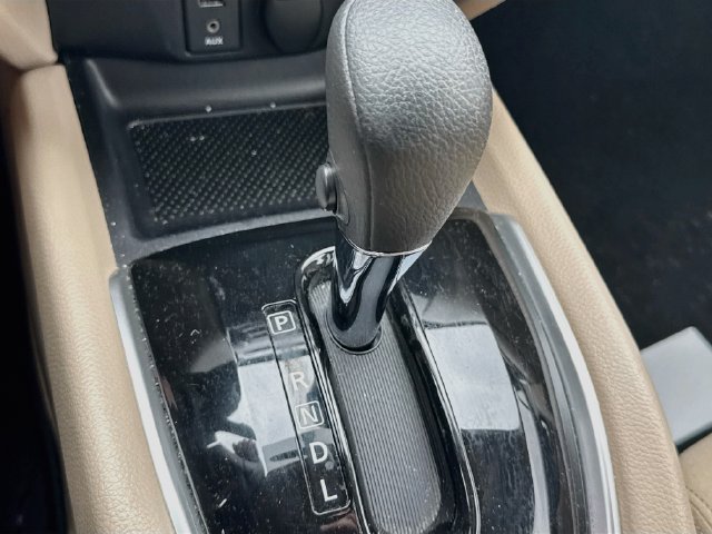 Used 2016 Nissan Rogue SV AWD/4WD image 20