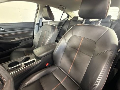 Used 2022 Nissan Altima 2.5 SR FWD image 15