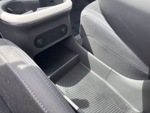 Used 2024 Hyundai Ioniq 5 SE AWD/4WD image 30