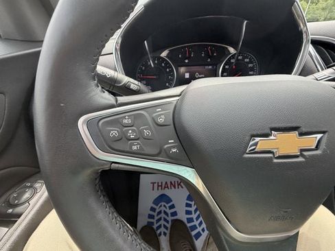 Used 2022 Chevrolet Equinox LT AWD/4WD image 23