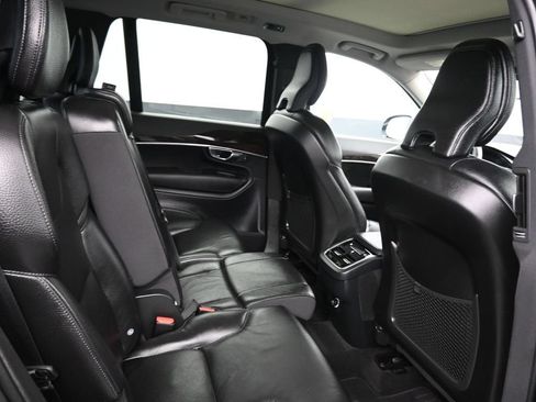 Used 2019 Volvo XC90 T6 Momentum w/ Protection Package Premier AWD/4WD image 31