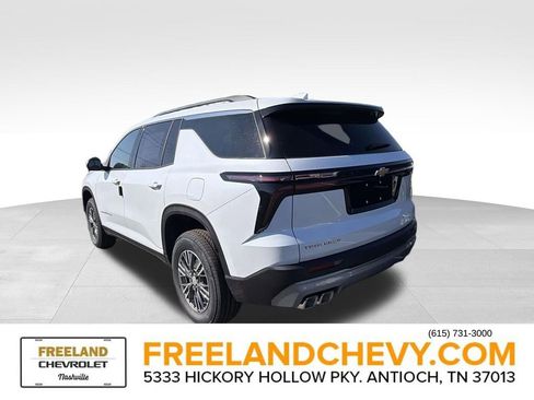 New 2026 Chevrolet Traverse LT w/ LPO, Floor Liner Package image 4