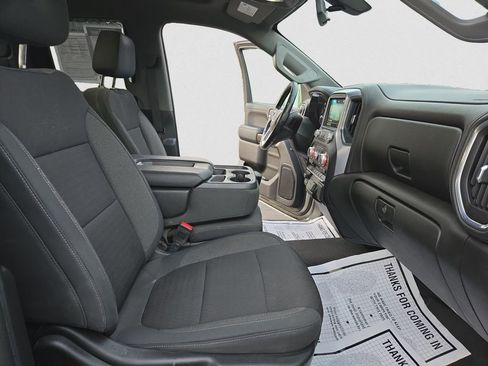 Used 2020 GMC Sierra 1500 SLE w/ SLE Value Package image 16