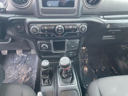 Used 2023 Jeep Wrangler Sport image 16