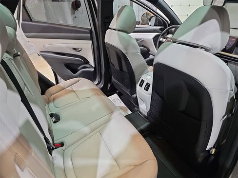 New 2026 Hyundai Tucson Limited image 11